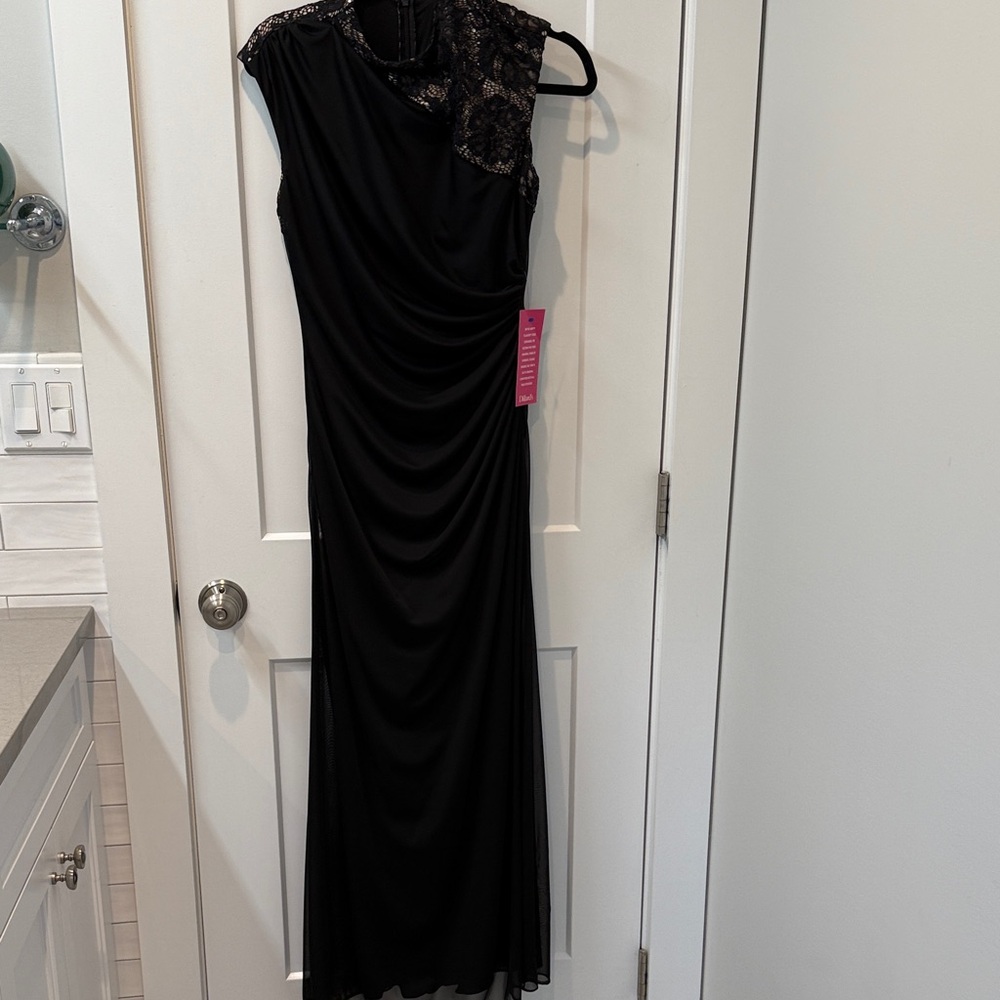 Betsy & Adam Black Lace Maxi Dress